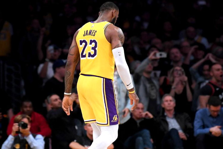 Lakers hãy trao đổi LeBron James, ý kiến nghiêm túc từ một chuyên gia?