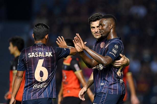 Kết quả Buriram vs Prachuap (2-0): Xuân Trường dư bị, Buriram bỏ túi 3 điểm