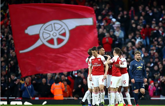 Kết quả Arsenal vs MU (2-0): Pháo nổ giữa London