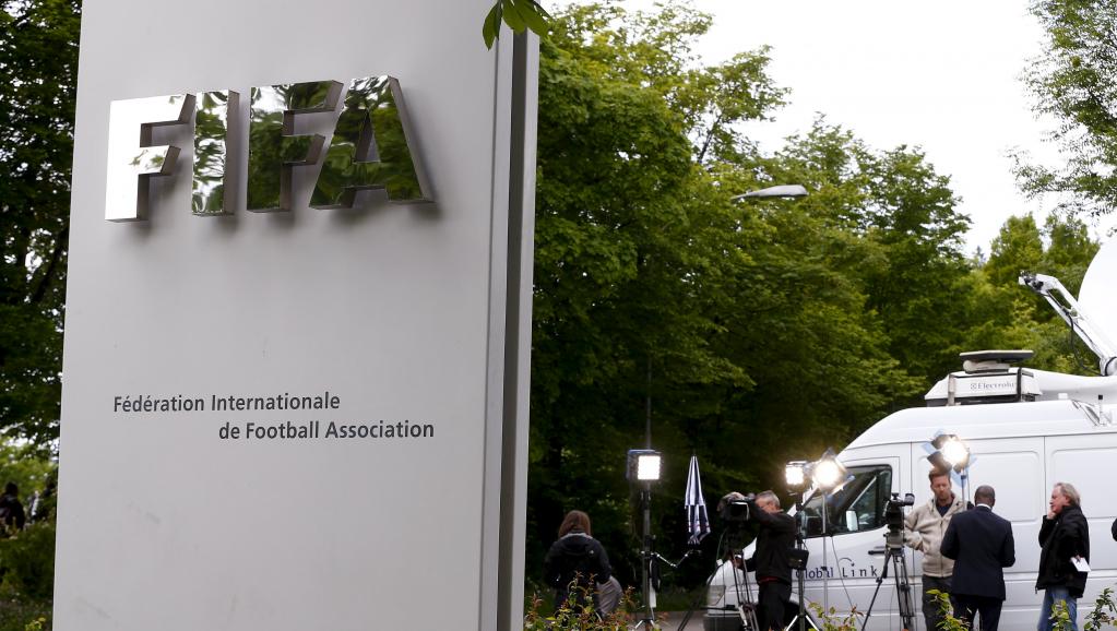 Qatar "bí mật" trả gần 1 tỉ USD cho FIFA để được đăng cai World Cup 2022?