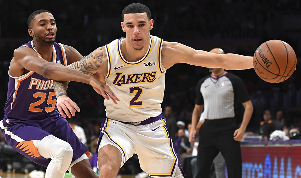 Lonzo Ball lần đầu lên tiếng về các tin đồn: Bị trade thì tôi đi thôi, gì mà căng? Lonzo Ball lần đầu lên tiếng về các tin đồn: Bị trade thì tôi đi thôi, gì mà căng?