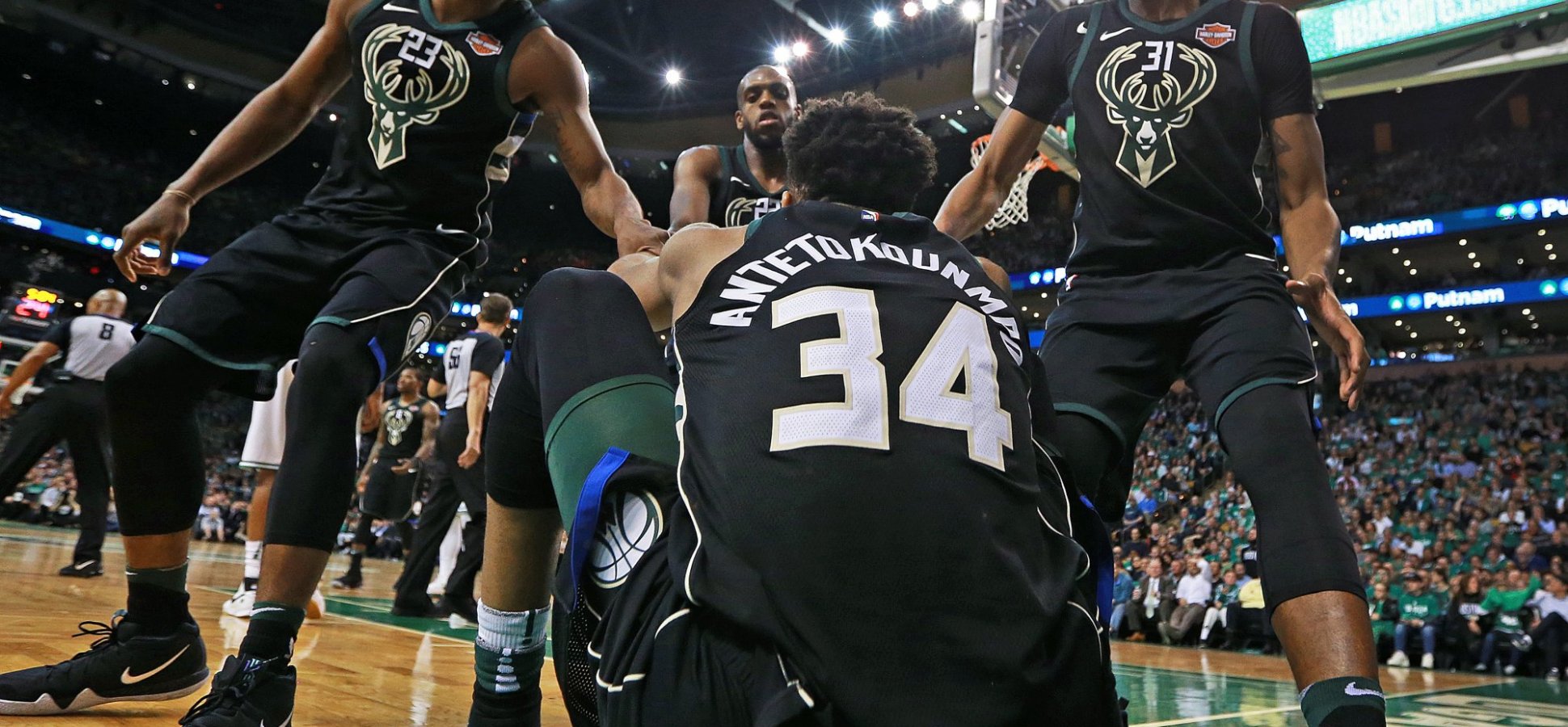 Ngôi sao NBA nào sẽ là đồng đội lý tưởng nhất với Giannis Antetokounmpo?