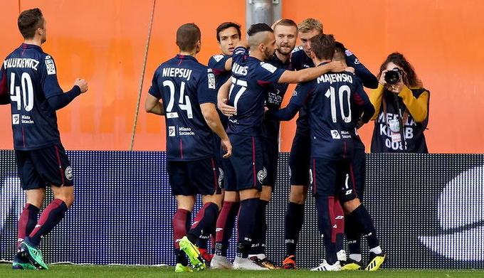 Nhận định Wisla Plock vs Pogon Szczecin 00h00, 16/03 (Vòng 26 VĐQG Ba Lan 2018/19)