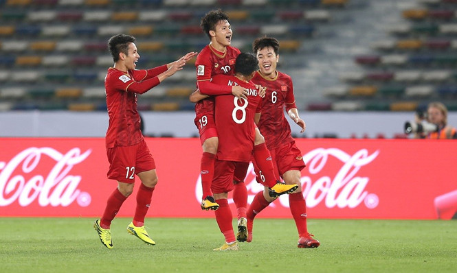 Tin bóng đá Việt Nam sáng 13/3: Việt Nam bỏ xa Thái Lan trên BXH FIFA, U23 Việt Nam đón viện binh