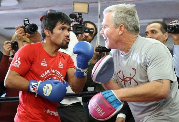 HLV Freddie Roach: "Manny Pacquiao mà so găng với Errol Spence hoặc Mikey Garcia sẽ rất thú vị."