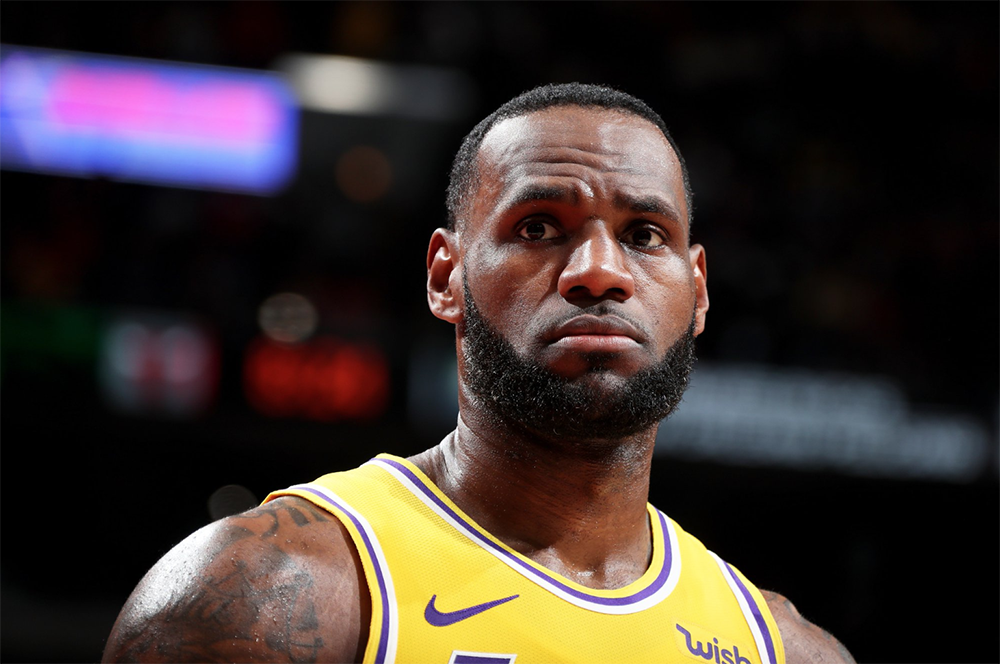 Hoá ra Los Angeles Lakers đã nghiêm túc cân nhắc trade LeBron James từ lâu vì lý do không tưởng