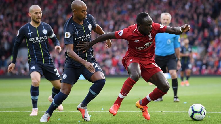 Kết quả bốc thăm Cúp C1 ảnh hưởng đến cuộc đua vô địch giữa Liverpool và Man City thế nào?