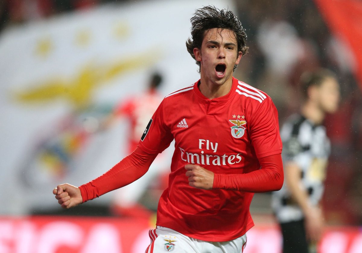 MU và hơn một nửa số CLB Ngoại hạng Anh sang theo dõi thần đồng của Benfica
