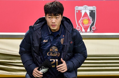 Xuân Trường có bao nhiêu cơ hội ra sân trước Bangkok Utd?