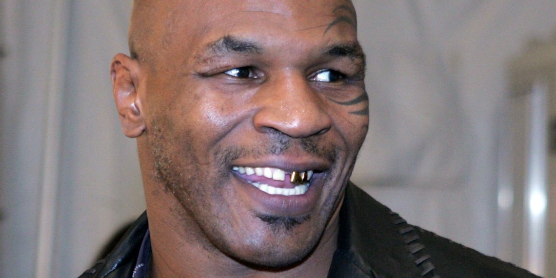 Nghe Mike Tyson kể về lần "dụng võ" duy nhất trong tù