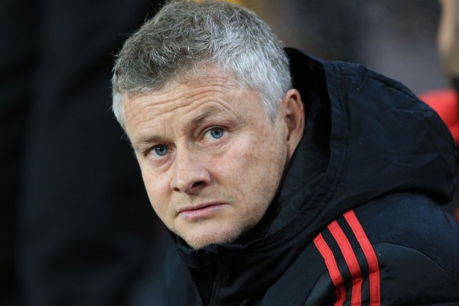 Solskjaer "bức xúc" thế nào với hàng công MU trong trận thua Wolves?