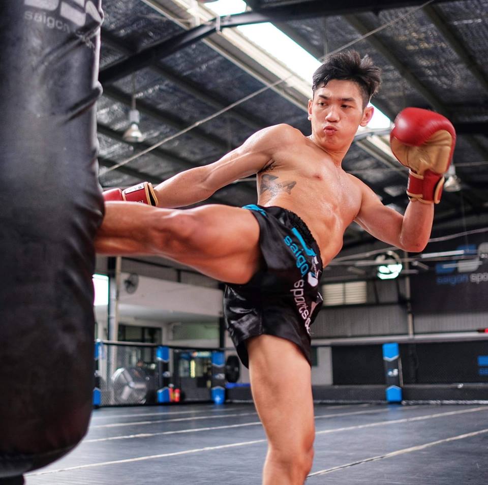 Tin Hot: 2 võ sĩ trẻ Muay thai Việt Nam, Huỳnh Hoàng Phi và Minh Phát có chiến thắng thuyết phục trên nước Thái