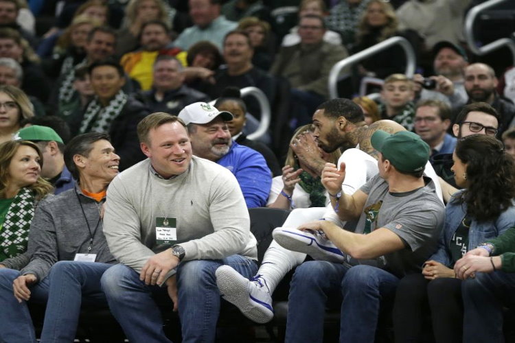 Khi cầu thủ VBA cũng có thể học theo lối cư xử gần gũi này của NBA