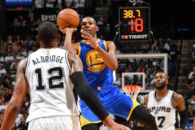 Nhận định NBA: San Antonio Spurs vs Golden State Warriors (ngày 19/3, 7h00)