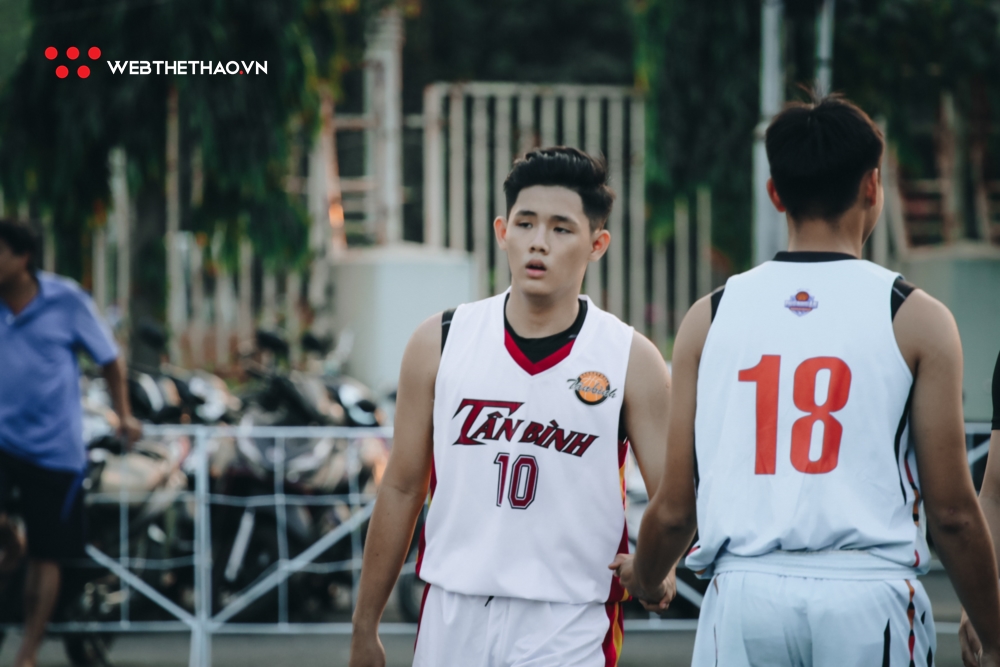 Bóng rổ U18 Năng khiếu - Trẻ TP HCM: Chức vô địch gọi tên Phú Nhuận và Bùi Anh Khoa Bóng rổ U18 Năng khiếu - Trẻ TP HCM: Chức vô địch gọi tên Phú Nhuận và Bùi Anh Khoa