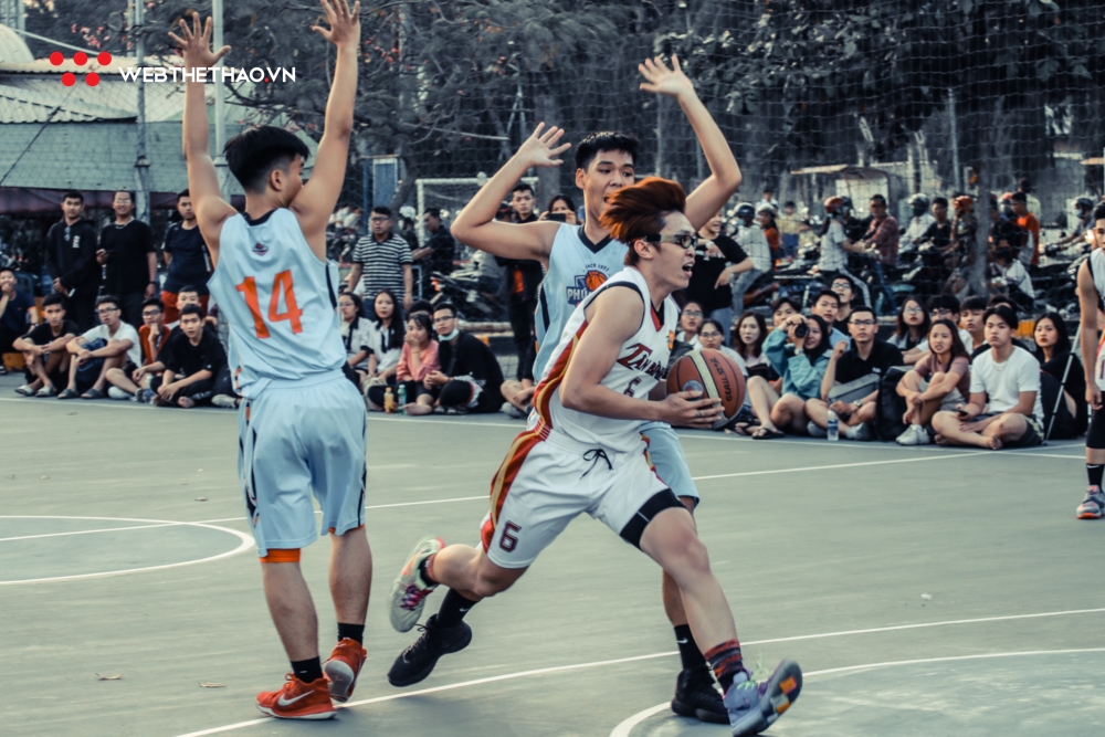 Bóng rổ U18 Năng khiếu - Trẻ TP HCM: Chức vô địch gọi tên Phú Nhuận và Bùi Anh Khoa Bóng rổ U18 Năng khiếu - Trẻ TP HCM: Chức vô địch gọi tên Phú Nhuận và Bùi Anh Khoa