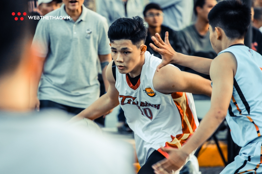 Bóng rổ U18 Năng khiếu - Trẻ TP HCM: Chức vô địch gọi tên Phú Nhuận và Bùi Anh Khoa Bóng rổ U18 Năng khiếu - Trẻ TP HCM: Chức vô địch gọi tên Phú Nhuận và Bùi Anh Khoa