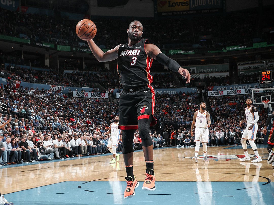 D-Wade hồi xuân, Heat đánh bại Thunder trong ngày Westbrook bị cấm thi đấu D-Wade hồi xuân, Heat đánh bại Thunder trong ngày Westbrook bị cấm thi đấu