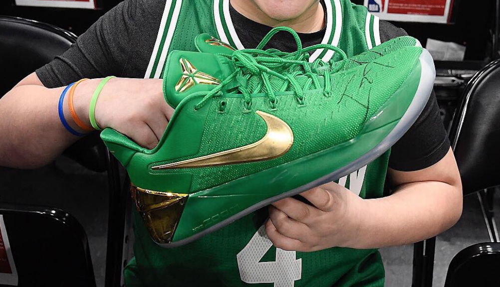 Isaiah Thomas và câu chuyện về đôi giày đặc biệt trong ngày trở về Boston