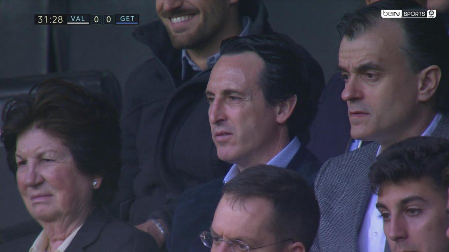 Viên ngọc đen được đích thân Emery xem giò để vá hàng thủ Arsenal là ai?