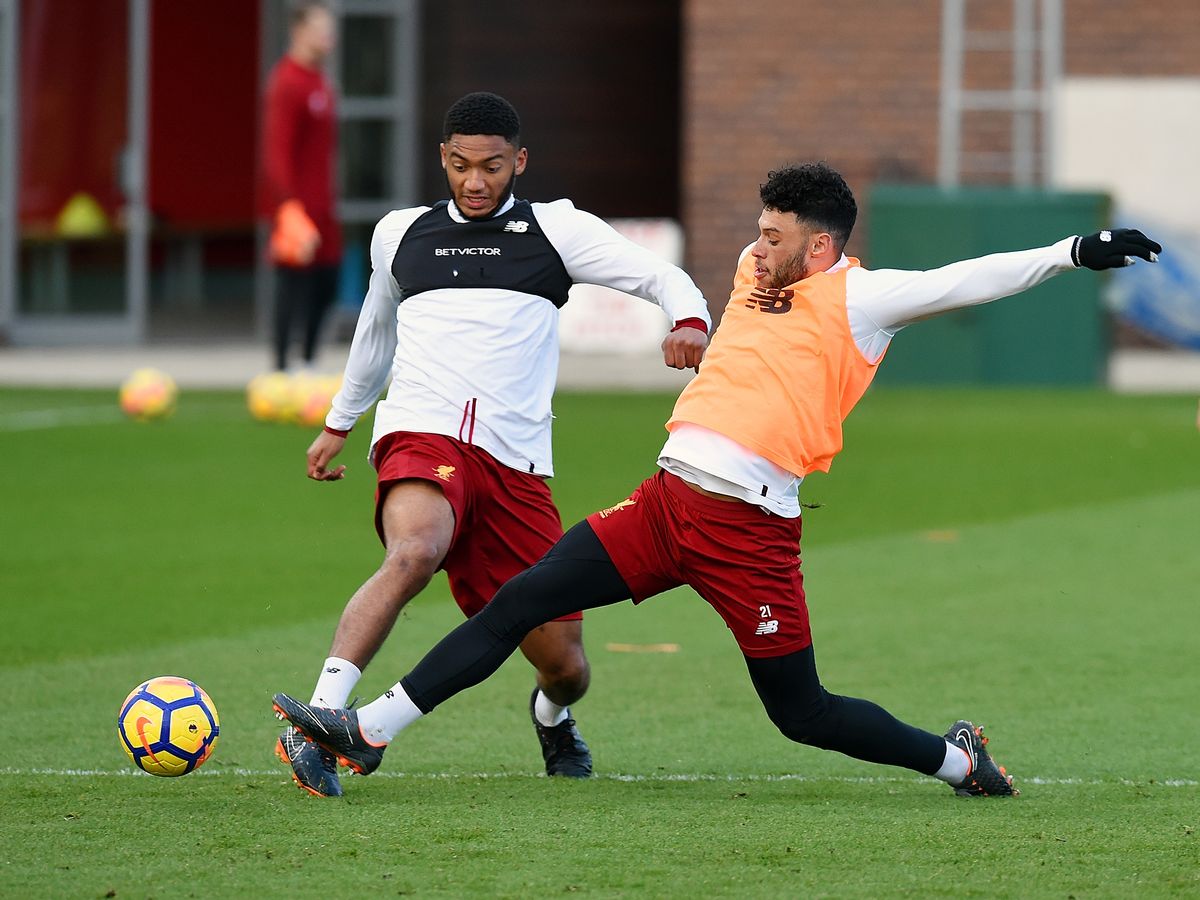 Liverpool chuẩn bị cho sự thay đổi lớn sau khi Gomez và Oxlade-Chamberlain trở lại