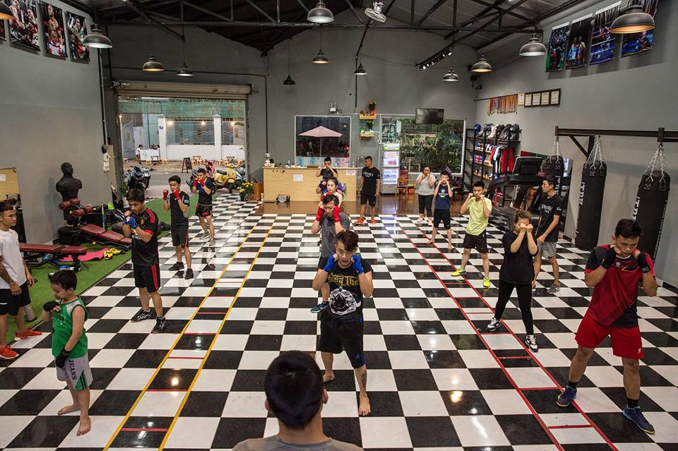 Về Buôn Ma Thuột nghe người thách đấu Flores Trương Đình Hoàng kể chuyện Boxing Về Buôn Ma Thuột nghe người thách đấu Flores Trương Đình Hoàng kể chuyện Boxing