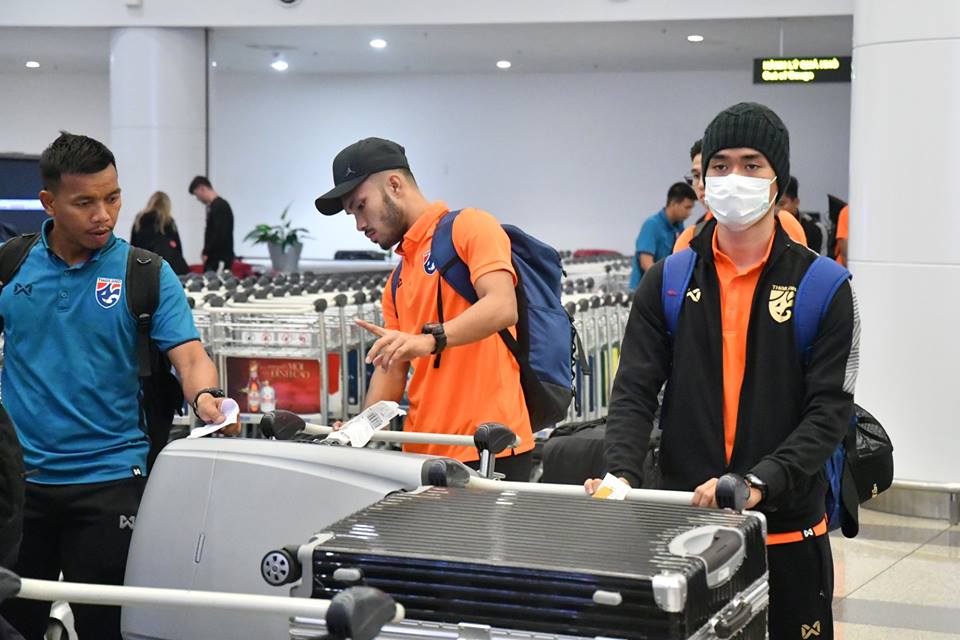 Bóng chưa lăn nhưng U23 Thái Lan đã gặp "vận đen"