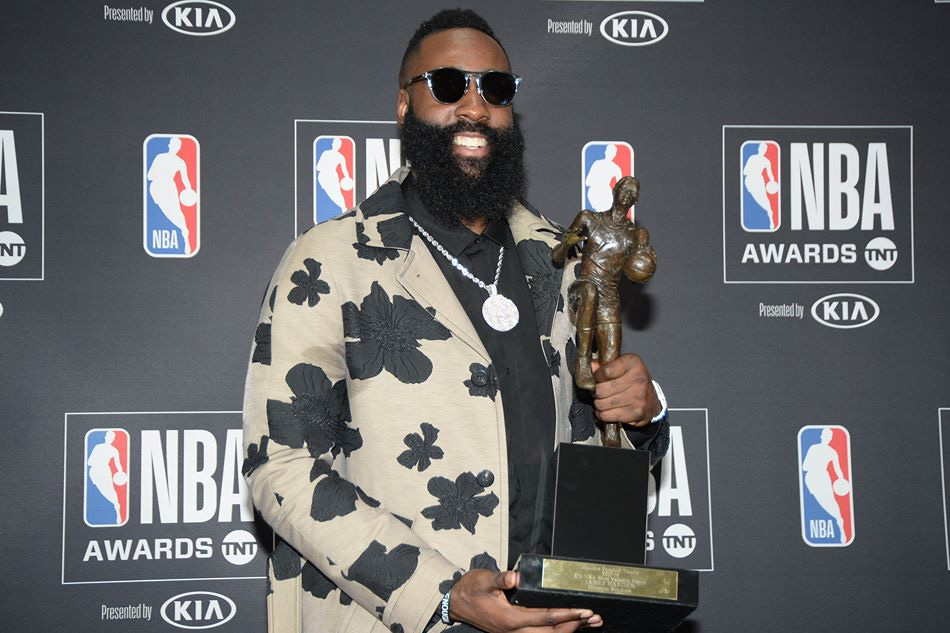 Thủ như không thủ: Kế sách khắc chế James Harden lạ mà hay