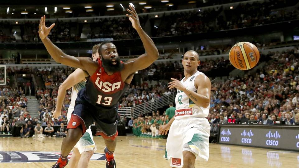 Thủ như không thủ: Kế sách khắc chế James Harden lạ mà hay