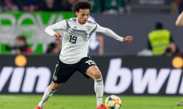 Hành trình dài để Joachim Low trẻ hóa đội tuyển Đức