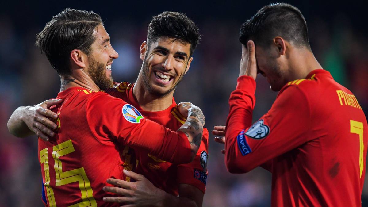 Ramos ghi bàn bằng Panelka và những điểm nhấn từ trận Tây Ban Nha vs Na Uy
