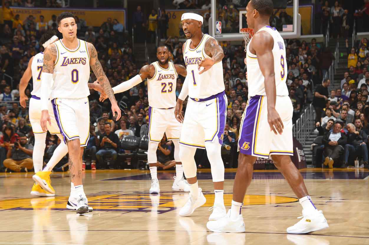 Như một vị thần, Kyle Kuzma gồng gánh lấy lại hương vị chiến thắng cho LA Lakers Như một vị thần, Kyle Kuzma gồng gánh lấy lại hương vị chiến thắng cho LA Lakers
