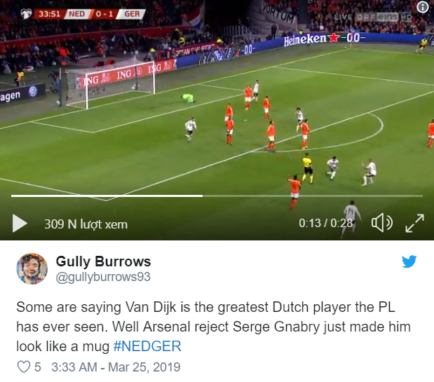 Van Dijk bị CĐV chế giễu sau khi làm nền cho siêu phẩm của Gnabry