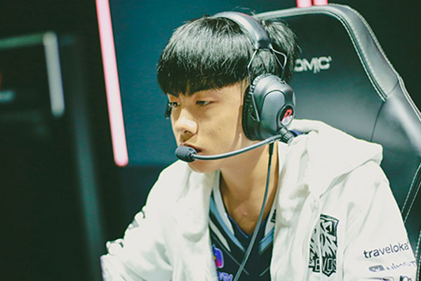 EVOS có sự thay đổi đội hình trước thềm vòng Playoffs VCS Mùa Xuân 2019 EVOS có sự thay đổi đội hình trước thềm vòng Playoffs VCS Mùa Xuân 2019