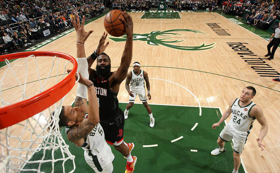Trận chiến MVP: Nam chính Harden và Antetokounmpo bay màu, nam phụ đành phải lên tiếng