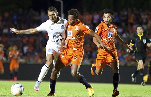 Nhận định Ratchaburi vs Muang Thong 18h00, 31/3 (vòng 5 giải VĐQG Thái Lan)