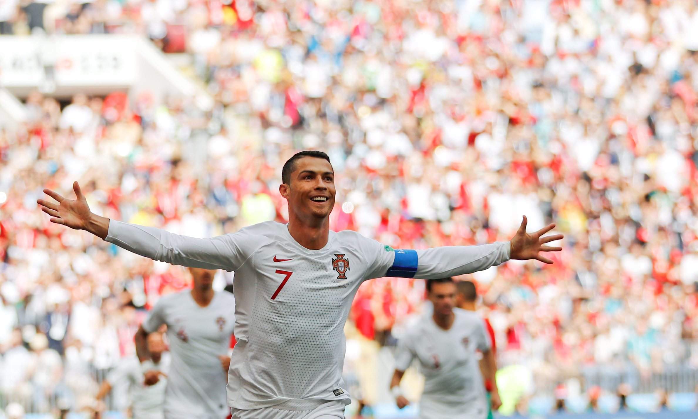 Thống kê Ronaldo ghi bàn khắp thế giới gây sốc như thế nào?