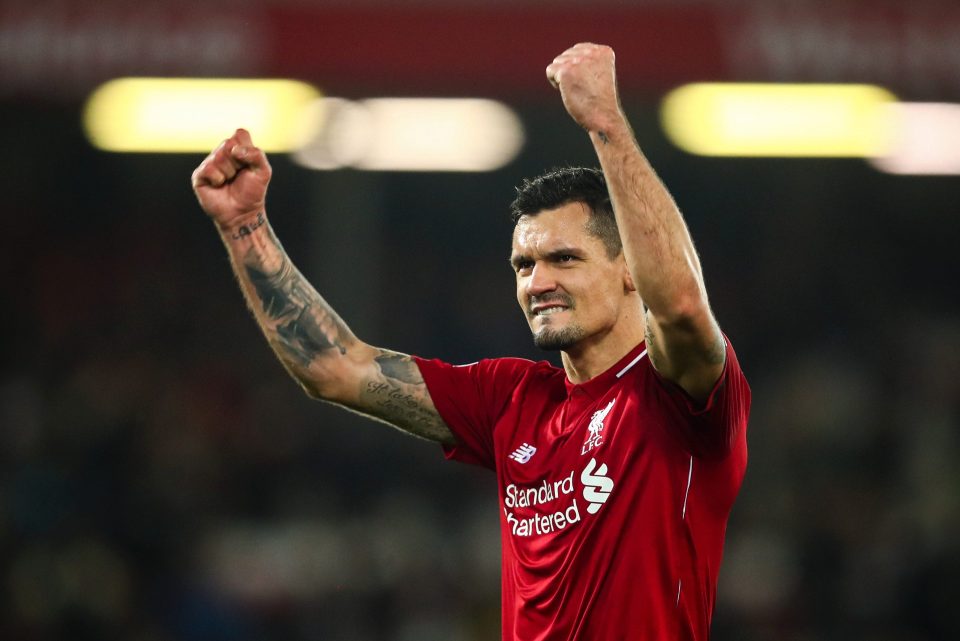 Tin chuyển nhượng tối 28/3: Trung vệ của Liverpool được 3 CLB Italia theo đuổi