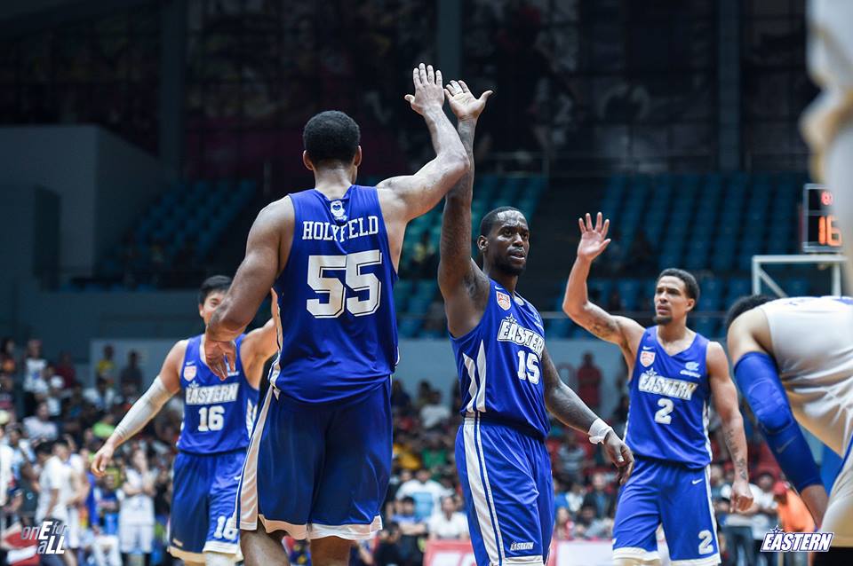 Đổi sân nhà đổi luôn vận mệnh, ĐKVĐ Alab Pilipinas thua sốc trận đầu tiên tại playoffs