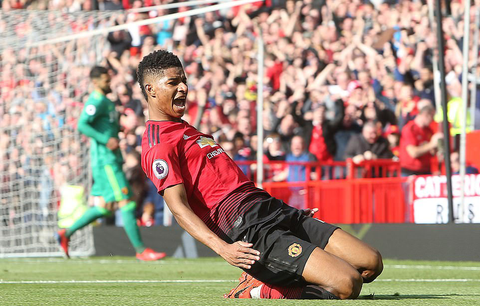 Martial - Rashford giúp MU tái lập kỳ tích và những điểm nhấn ở trận thắng Watford