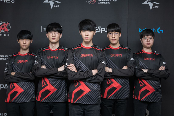 SKT chính thức vượt mặt Griffin tại bảng xếp hạng ESPN