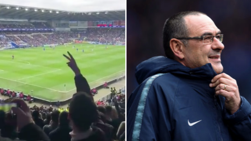 CĐV Chelsea vẫn phản ứng gay gắt với Sarri bất chấp màn ngược dòng thắng Cardiff