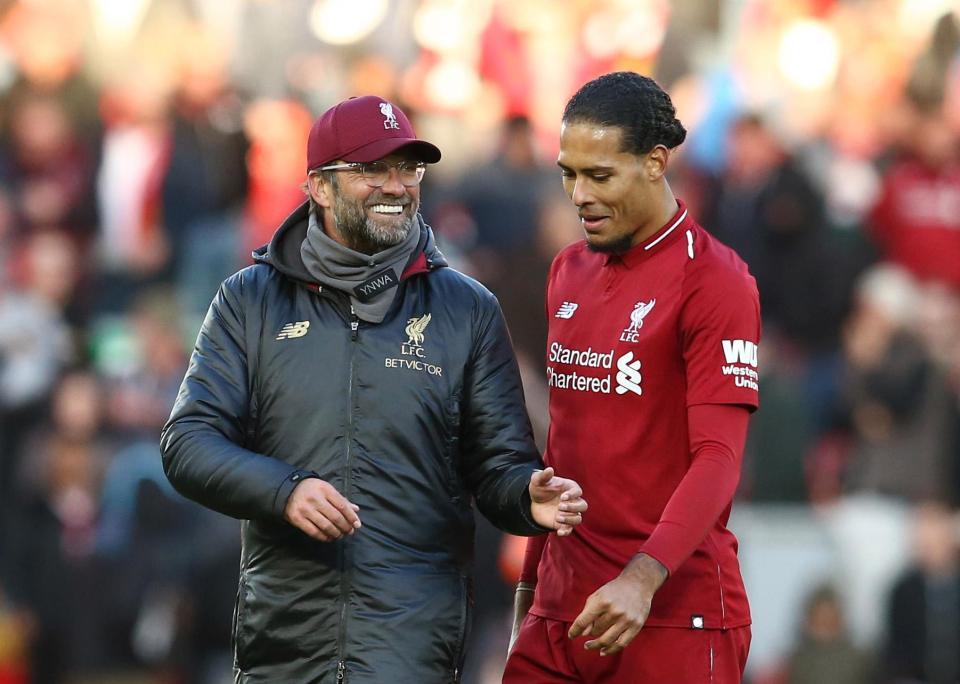 Klopp chỉ ra 2 đối thủ nặng ký cho Van Dijk tranh giải xuất sắc nhất năm