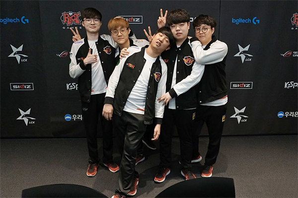 SKT thành công né trái đắng từ Afreeca Freecs tử thủ thành công vị trí thứ 2 trên bảng xếp hạng