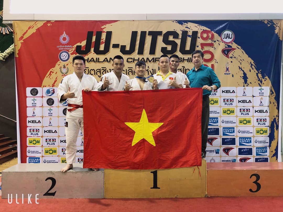 Thắng một mạch đến HCV Ju-jitsu như Đào Hồng Sơn