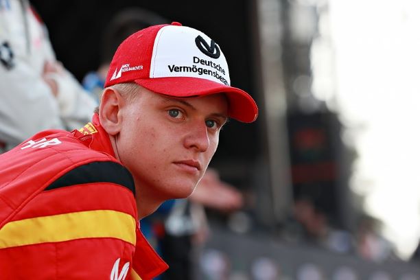 Thể thao 24h: Michael Schumacher hồi phục sau 5 năm hôn mê