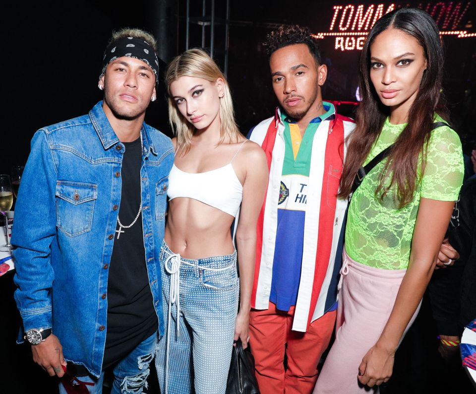 Thể thao 24h: Quái kiệt F1 Lewis Hamilton rủ Neymar chơi nhảy dù