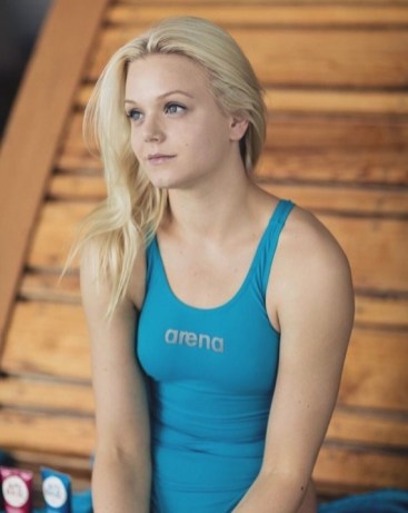 Vợ của Bottas không chỉ là cô gái tóc vàng xinh đẹp, mà còn đủ tài năng để dự 3 kỳ Olympic