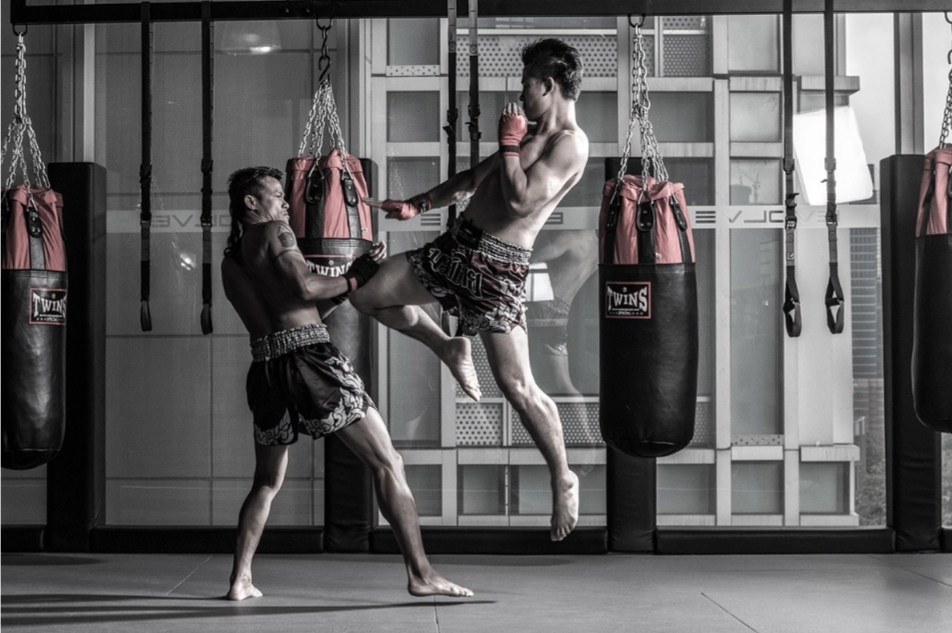 Những chú ý khi rèn luyện đòn gối Muay Thái