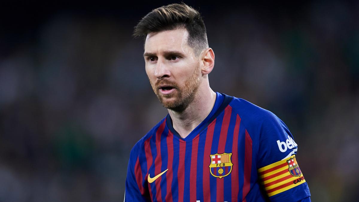 HLV Valverde không muốn cho Messi nghỉ ngơi trước trận gặp MU